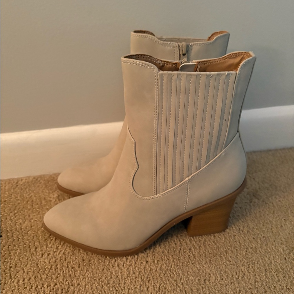 LC Lauren Conrad Cream Ankle Booties